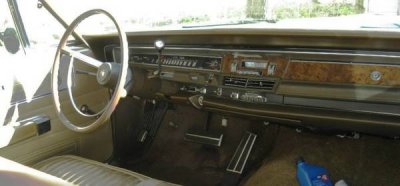 1968 Chrysler Town and Country 4.jpg