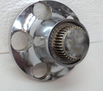 chrysler center caps.jpg