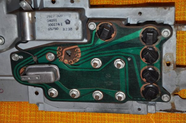 Speedometer_86.JPG Speedometer_86.JPG