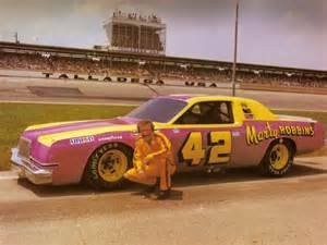 th (15).jpg th (15).jpg