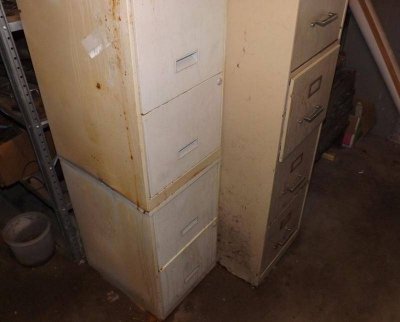 lockers.jpg lockers.jpg