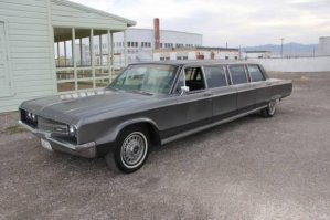 1968_Chrysler_8-Door_Limousine_For_Sale_resize.jpg