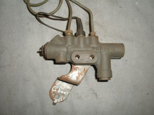 PROP VALVE C body 73 Up 003 (Small).JPG