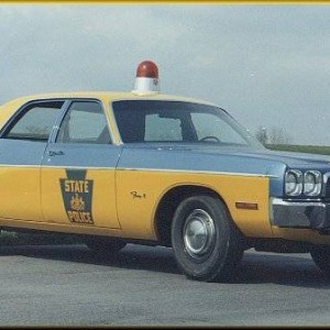 1973 Plymouth Fury II 0001.jpg