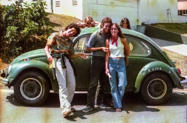 1970s-san-diego-young-people-1.jpg