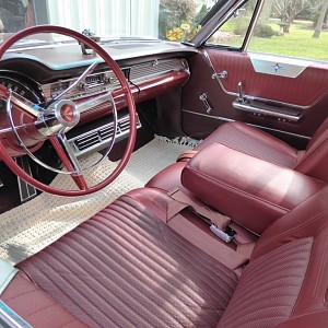 65 300 interior 2.jpg