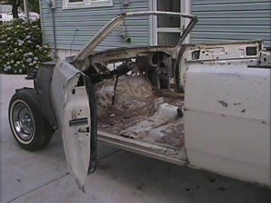 137743 2003 no interior left side.jpg 137743 2003 no interior left side.jpg