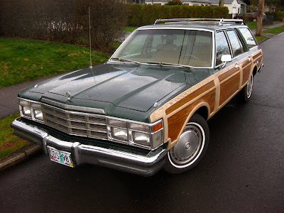 1979+Chrysler+LeBaron+Town+&+Country+Station+Wagon.+-+1.jpg
