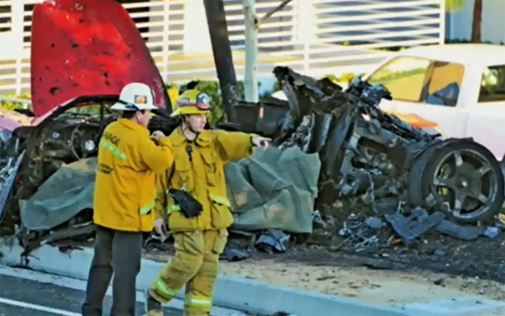 Paul-Walker-Porsche-Carrera-GT-Crash-1.jpg