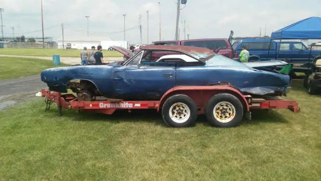 2-yes-two-1968-and-69-dodge-charger-project-cars-383-4-speed-mopar-rt-se-440-1.jpg