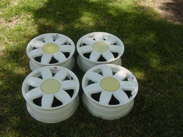 59069d1247086050-new-beetle-daisy-wheels-16-mille-miglia-dsc04769.jpg