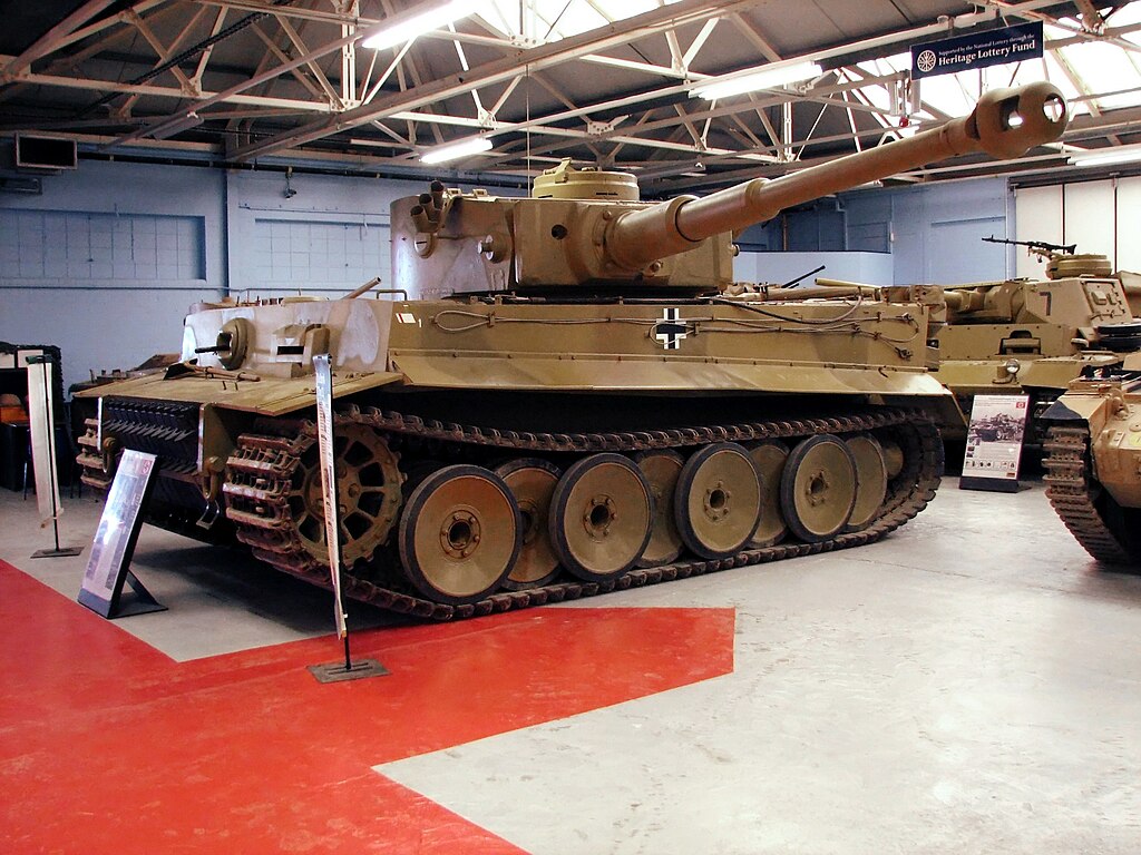 1024px-Tiger_I_2_Bovington.jpg